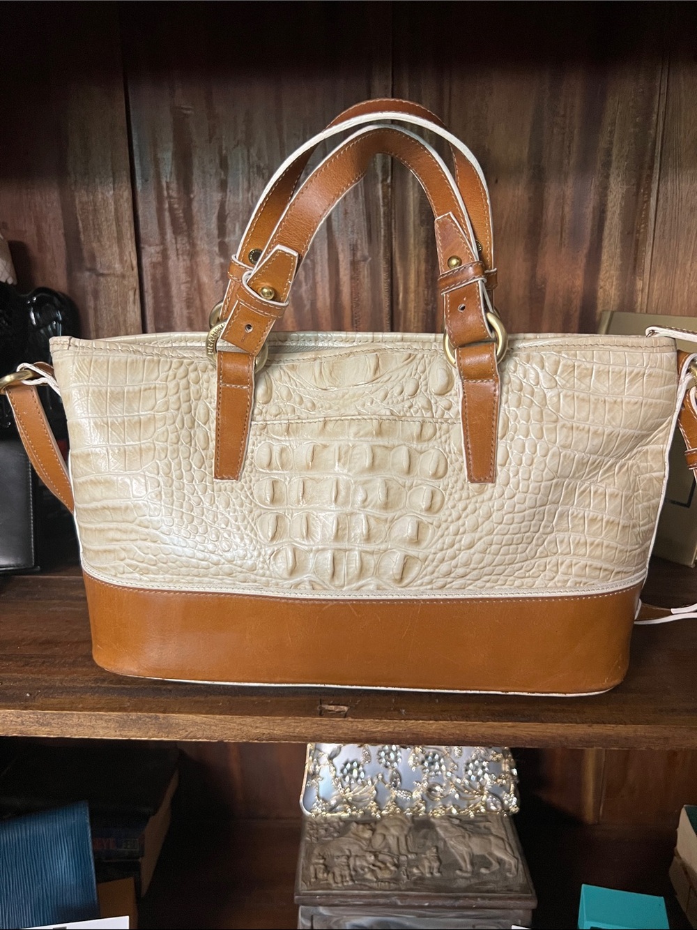 Brahmin Vintage Cream & Tan Leather Shoulder Bag - Picture 3 of 8